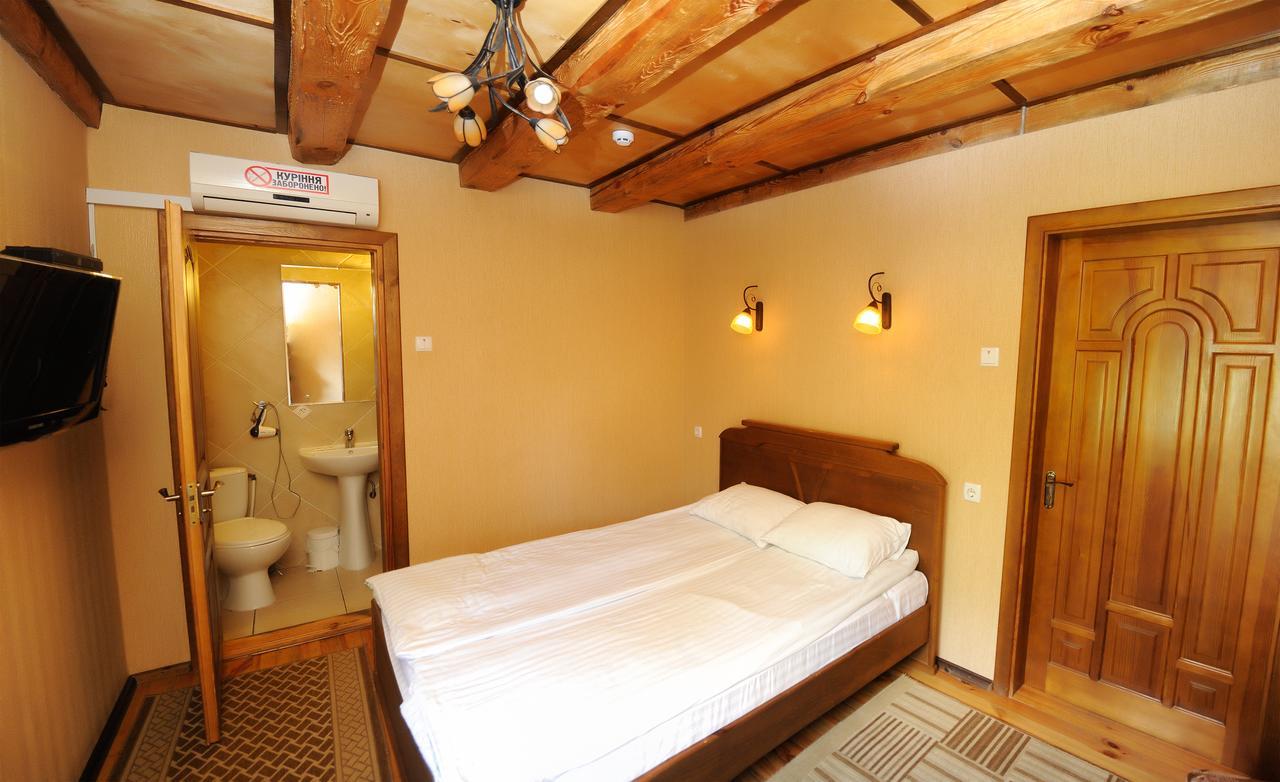 Bastion Motel Samostrely Buitenkant foto